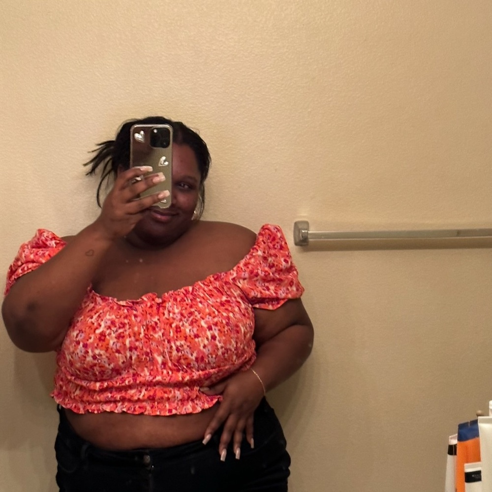 H&M Red and Pink Floral Crop Top